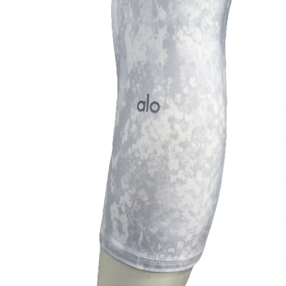 ALO Yoga refresh your